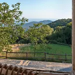 Monte Pu' Κατάλυμα σε φάρμα *