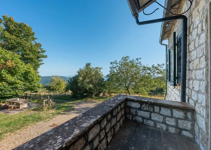 Farm stay Monte Pu' Castiglione Chiavarese